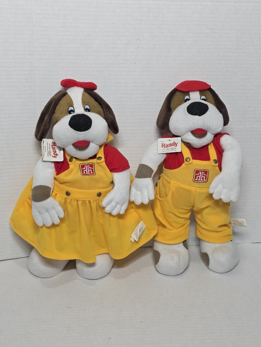 Rare Vintage 2006 Home Hardware Handy & Mandy The Helpful Hounds Mascot 13" NWT